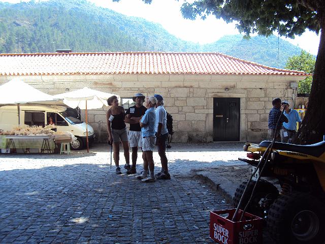 163- Esperando o autocarro.JPG